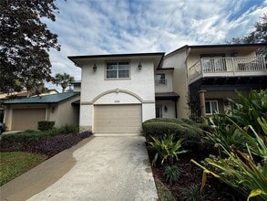 Building Photo - 1233 Ave De Las Casas