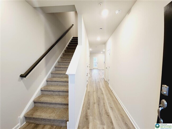 Foto del edificio - 1255 Susan Cir