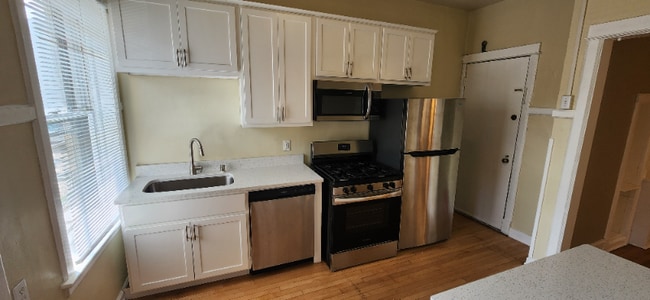 Building Photo - 2582 N Stowell Ave