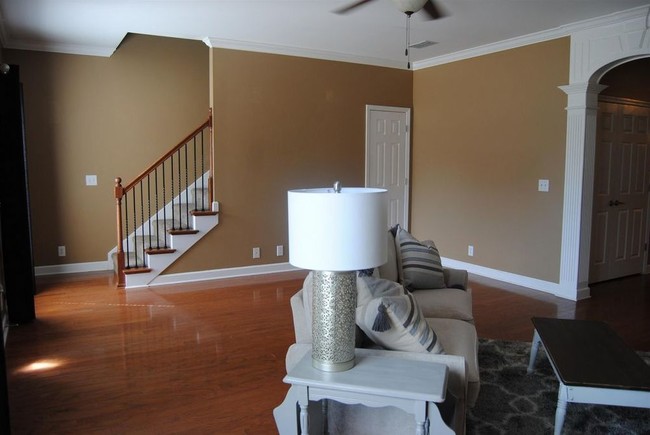 Building Photo - 2174 Cason Ln
