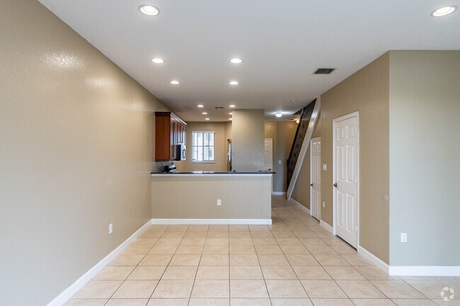 3 BR, 2 1/2 BA - Summer Lake Homes