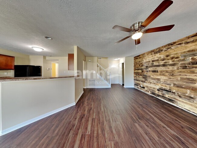 Building Photo - 11408 Loudon Ln