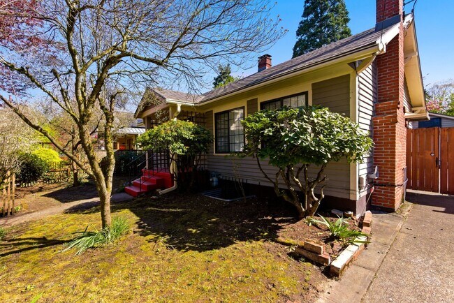 Foto del edificio - 6626 N Borthwick Ave