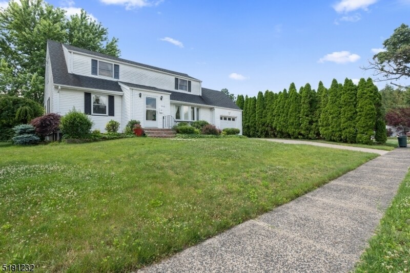 35 Lindsay Rd, Fair Lawn, NJ 07410 House Rental in Fair Lawn, NJ