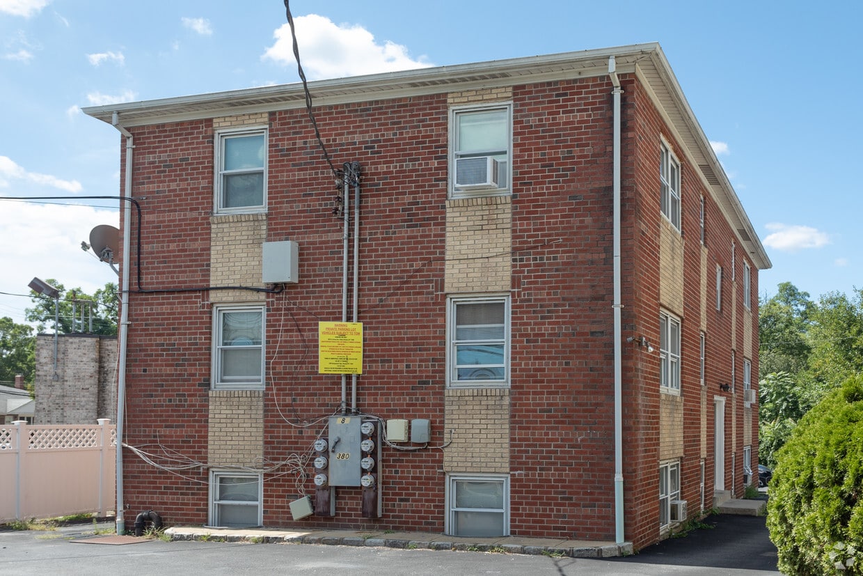 Building Photo - 380 N Corona Ave