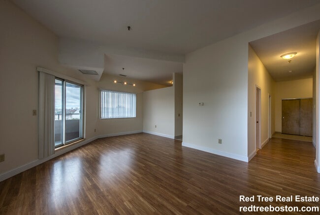 Photo - 1079 Commonwealth Ave Apartment