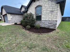 Building Photo - 3325 Arrow Creek Dr