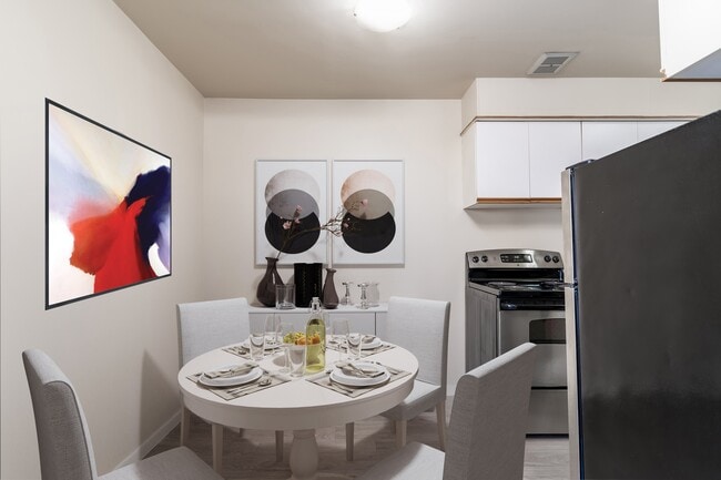 Building Photo - Parkview Estates