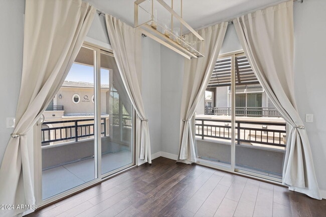 Foto del edificio - 6565 E Thomas Rd