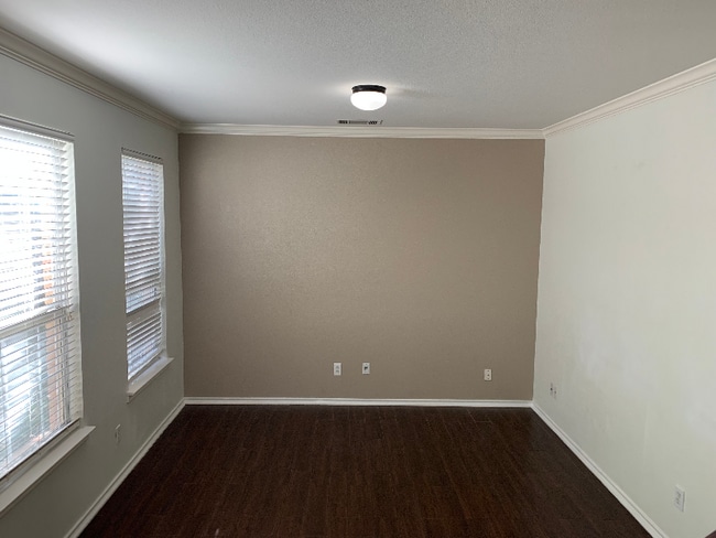 Photo - 11911 Dudleston House