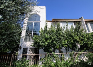 Building Photo - 5323 Coldwater Canyon Ave