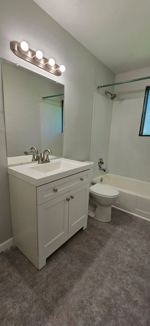 Building Photo - Recently Remodeled House for Rent in Dellwood