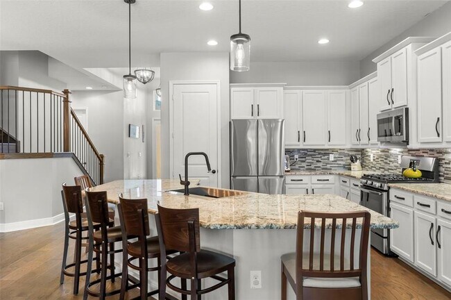 Building Photo - 31275 Spruceberry Ct