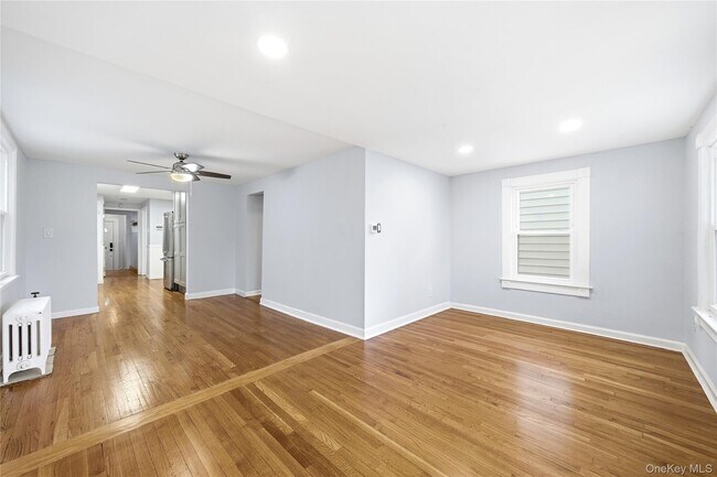 Foto del edificio - 100 School St