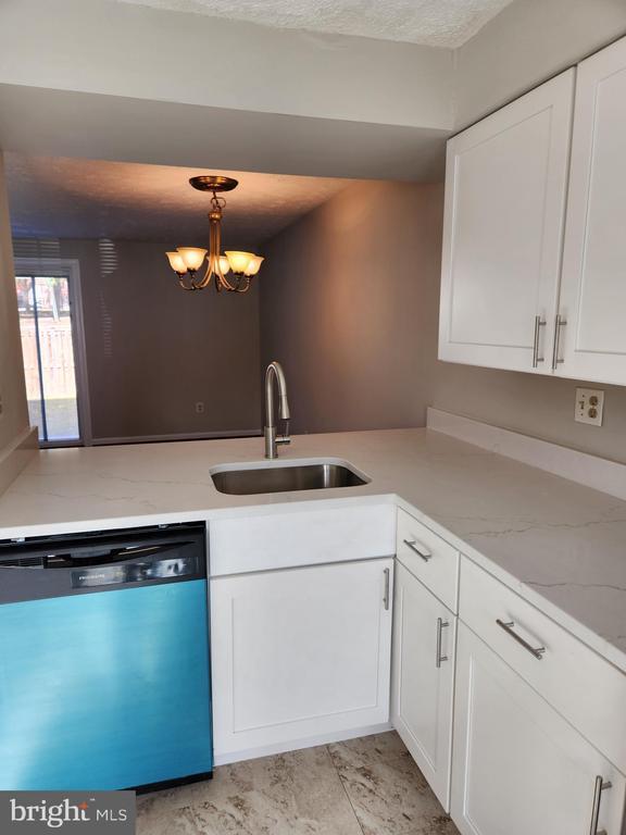 Foto del edificio - 16326 Pennsbury Way