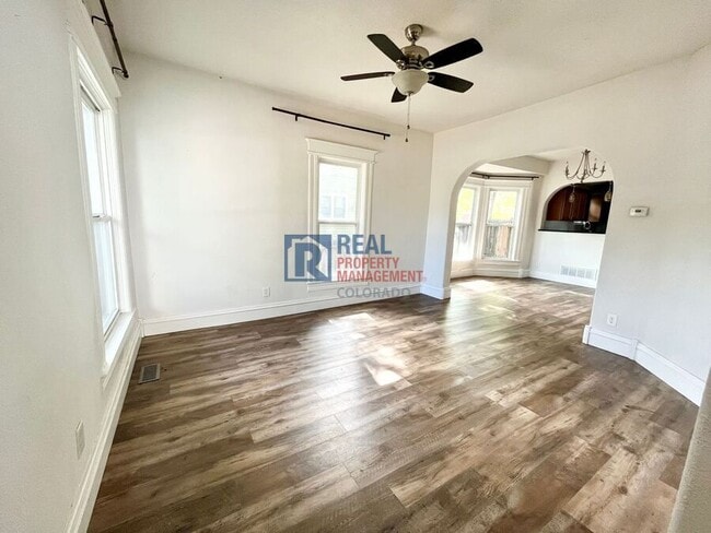Foto del edificio - 820 N Spruce St