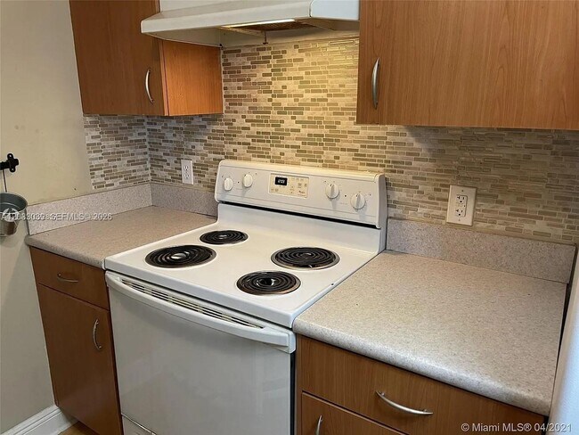 Foto del edificio - 816 NW 11th St