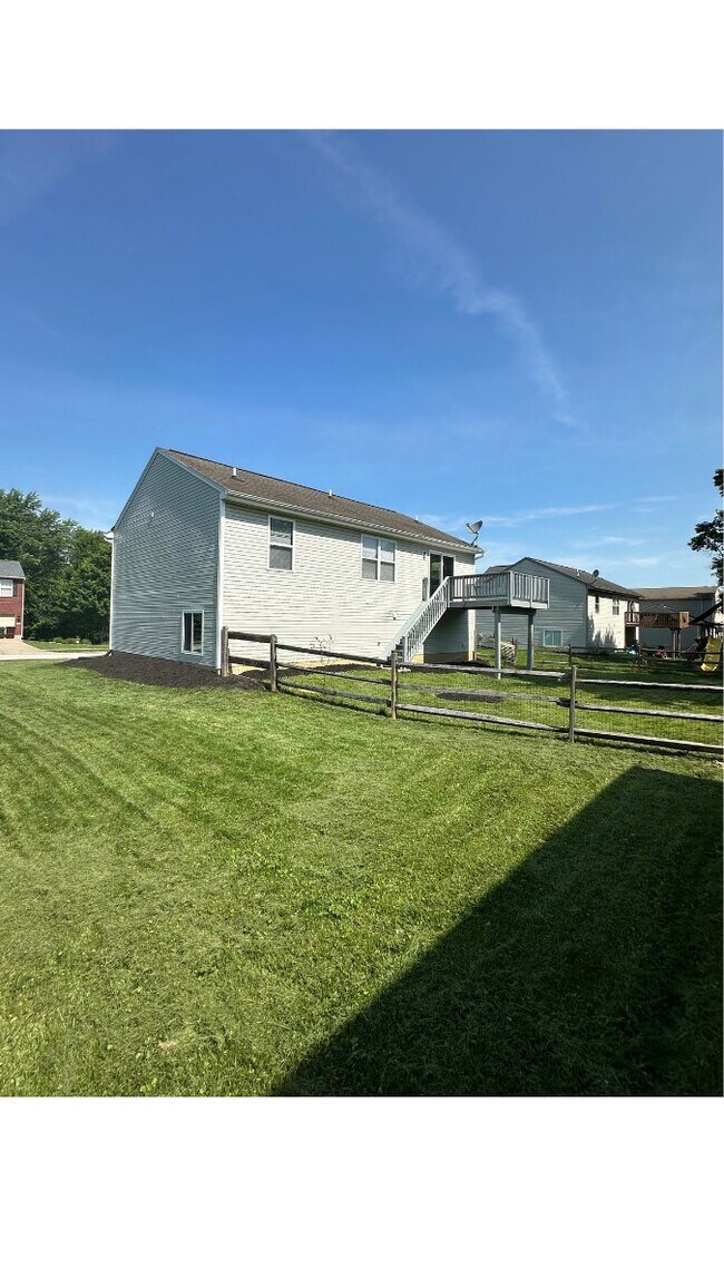 Foto del edificio - 6536 Oak Crest Dr