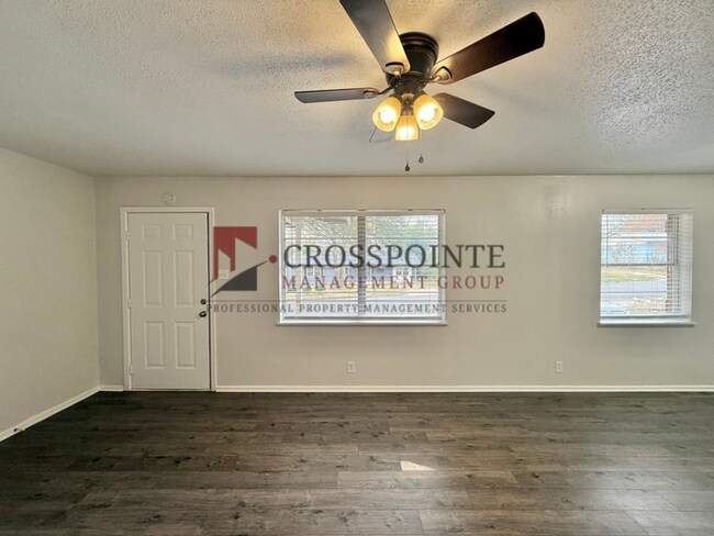 Foto del edificio - Tour Today! 3 Bed 1 Bath home in Tyler!