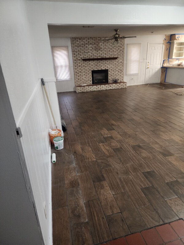 Building Photo - 6012 Vernon Ave