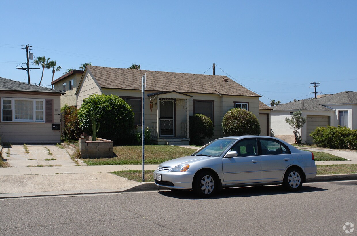 Building Photo - 811 Tourmaline St