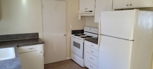 Foto del edificio - CUTE SINGLE LEVEL DUPLEX - CASCADE PARK