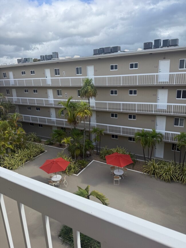 Building Photo - 7701 Camino Real