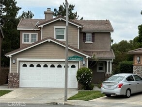 Building Photo - 597 Hummingbird Dr