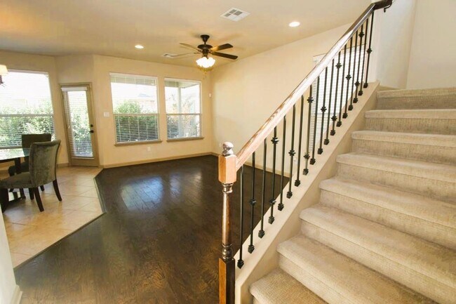 Foto del edificio - 12505 Piper Ct