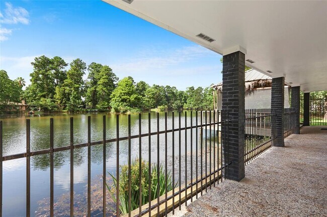 Building Photo - 17720 Black Bass Dr