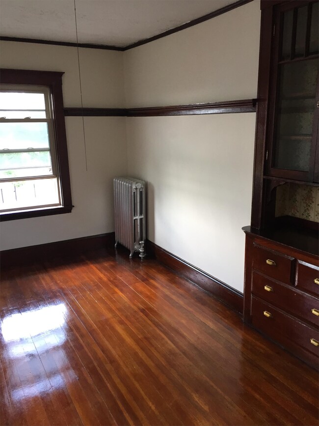 Building Photo - 514 Broadway