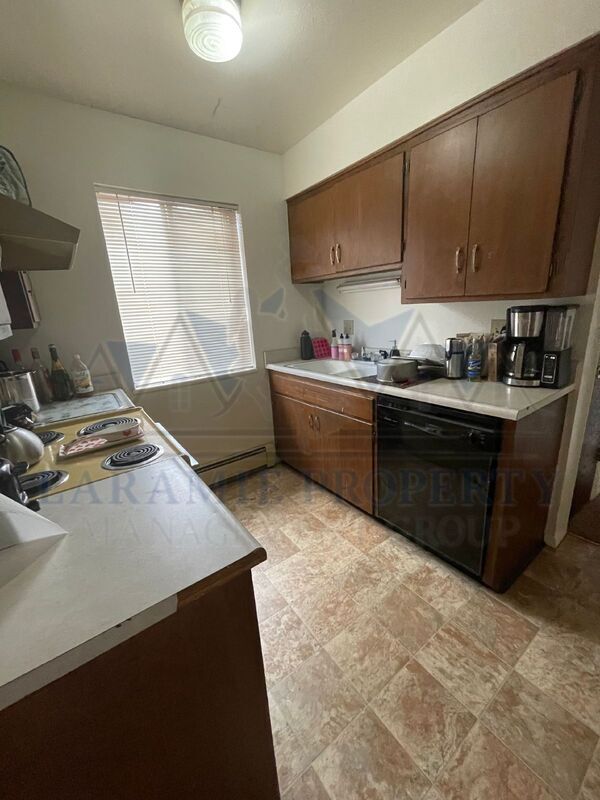 Foto del edificio - 710 Downey St