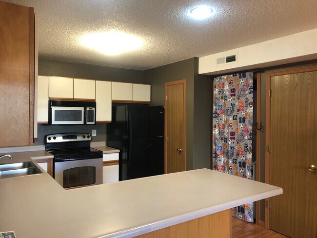 Foto del edificio - 140 Shannon Dr