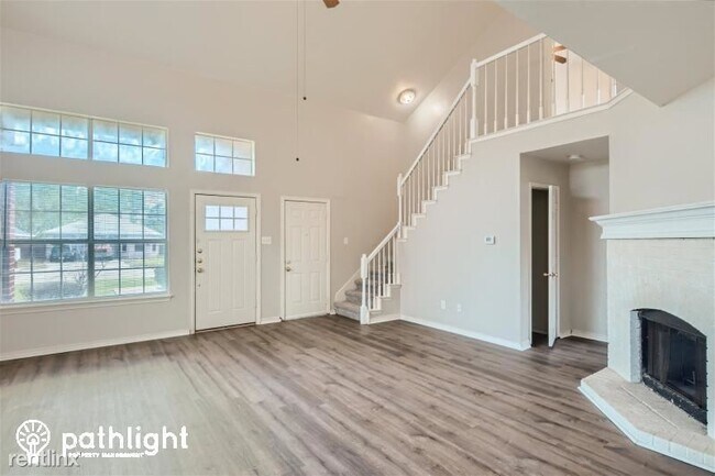 Foto del edificio - 3 br, 2 bath House - 814 Forest Oaks Drive...