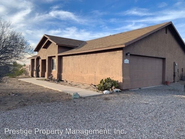 Foto del edificio - 3 br, 2 bath House - 401 N Calle Rinconado