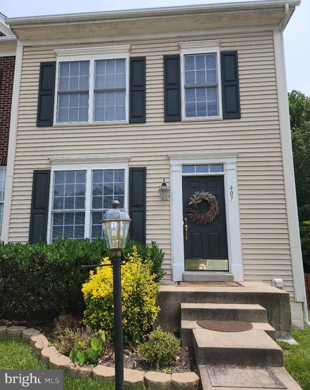 Foto principal - 407 Galway Ln