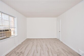 Building Photo - 1347 Briarwood Dr NE