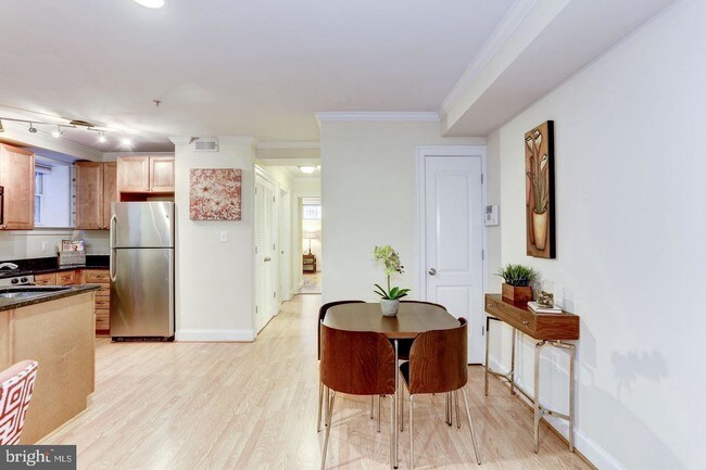 Foto del edificio - 1740 18th St NW
