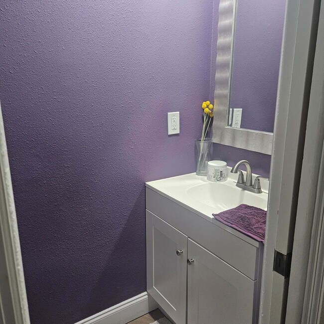 Building Photo - 102 Kristi Ann Ct