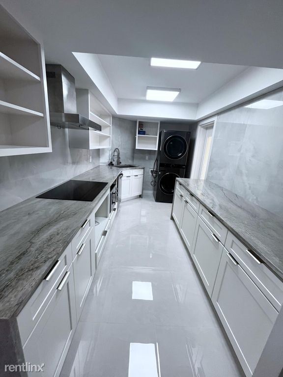 Foto del edificio - 2 br, 2 bath House - 1731 Presidential Way...