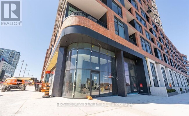 Building Photo - 38-1438 Andre de Grasse St