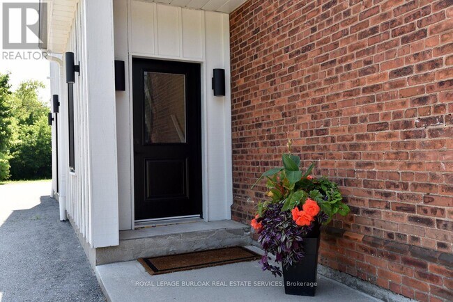 Photo du bâtiment - 284 Wilson St E