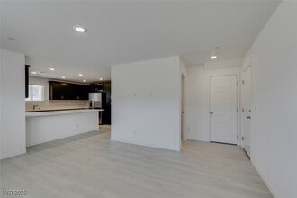 Building Photo - 10778 Bede Ct