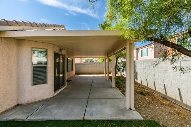 Foto del edificio - Beautiful 3 bedroom home near South Summerlin!