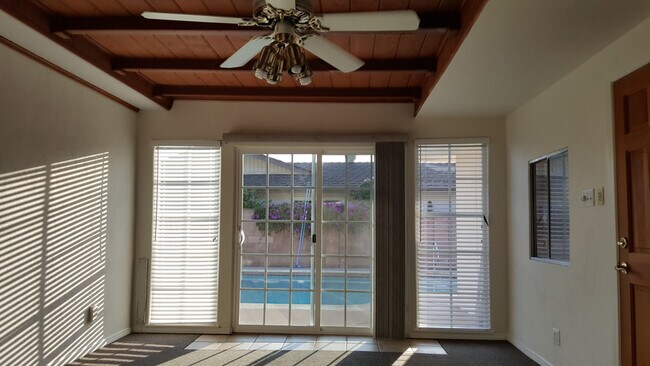 Building Photo - 3231 Cadden Ct