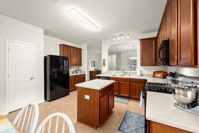 Building Photo - 19510 Majestic Landing Ln