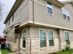 Building Photo - 2225 Katy Ln