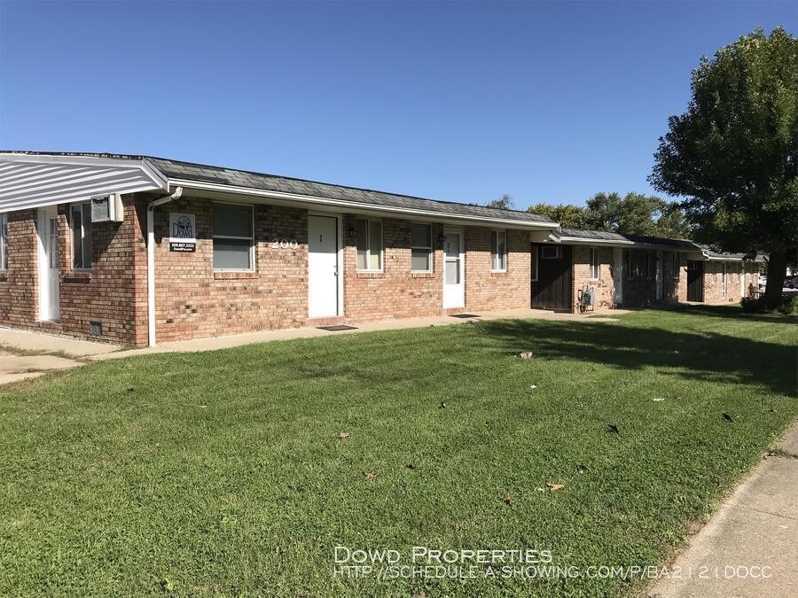 Primary Photo - 200 W Shelbourne Dr