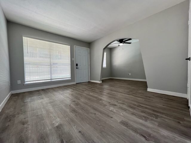 Building Photo - 2807 Bachman Dr