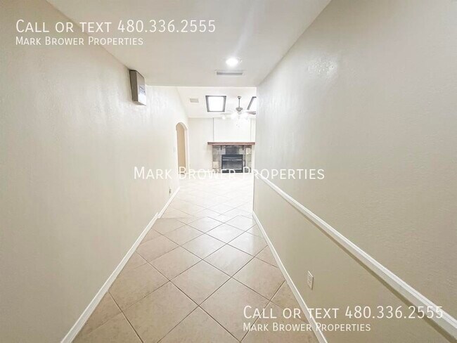 Building Photo - 2301 E Folley St